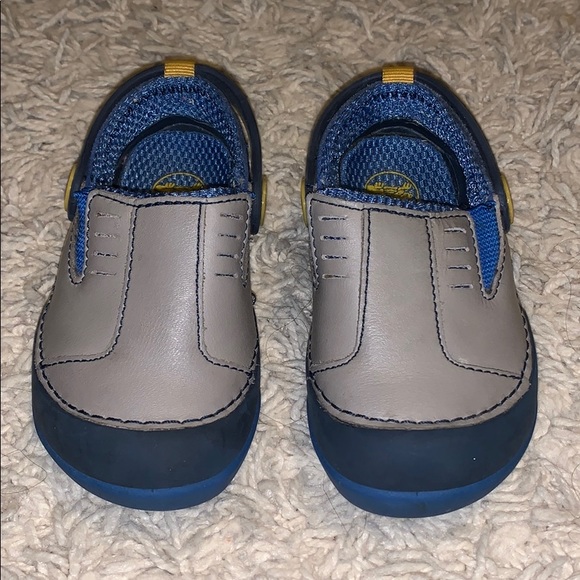 crocs gray and blue